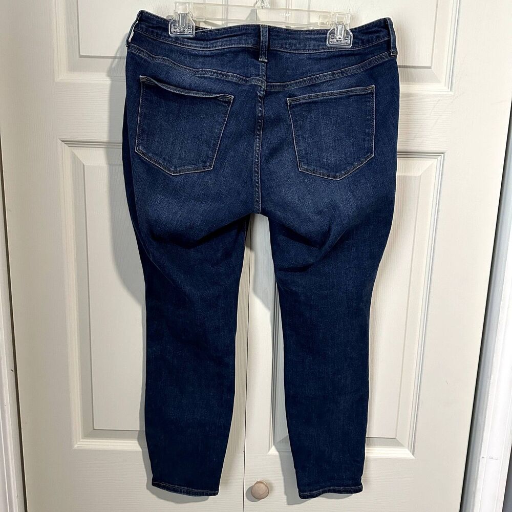 Universal Thread - Size 14 - Picture 2 of 6